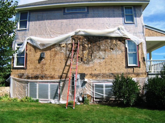 Drying in a Roof with ZIP System: Roof-To-Wall Transitions and Corners -  Fine Homebuilding