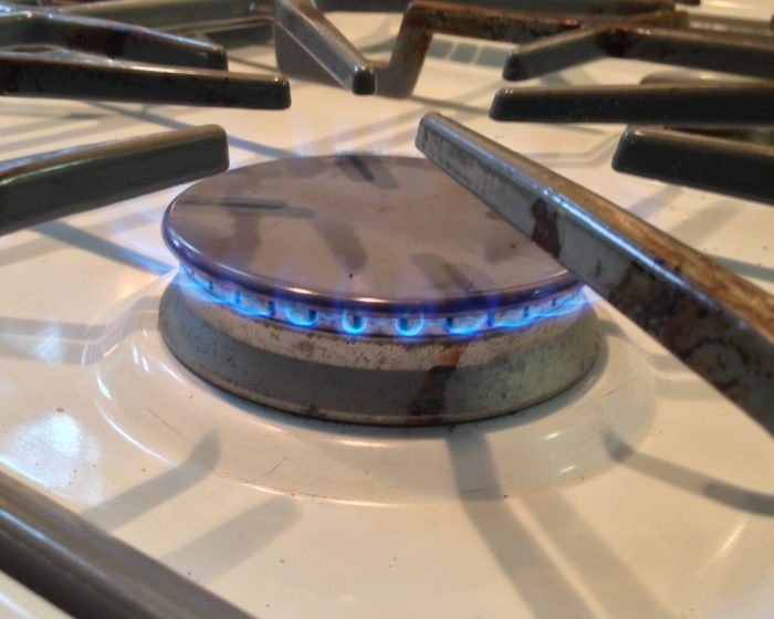 Gas stove cooking routinely generates unsafe levels of indoor air