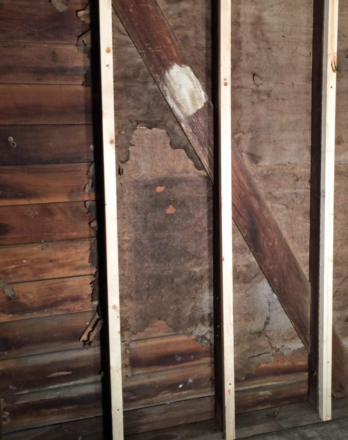 Taking a moment to appreciate old studs! New 2x4 on the left vs old on the  right. : r/Home
