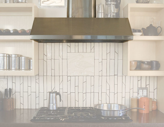 https://images.greenbuildingadvisor.com/app/uploads/2018/07/24231532/232HO-range-hood-main-700x543.jpg