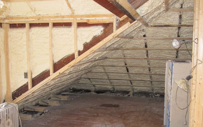 Spray foam insulation - GreenBuildingAdvisor