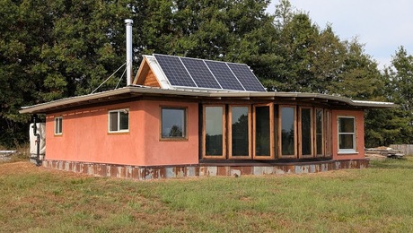 A House with a Soul: Craft and Strawbale at Red Earth Farm ...